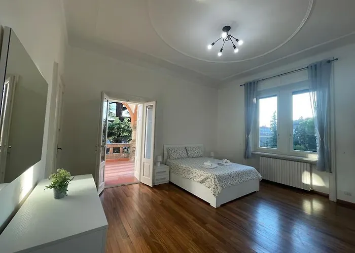 Bg President Con Parcheggio - Vista Citta Alta * بيرغامو